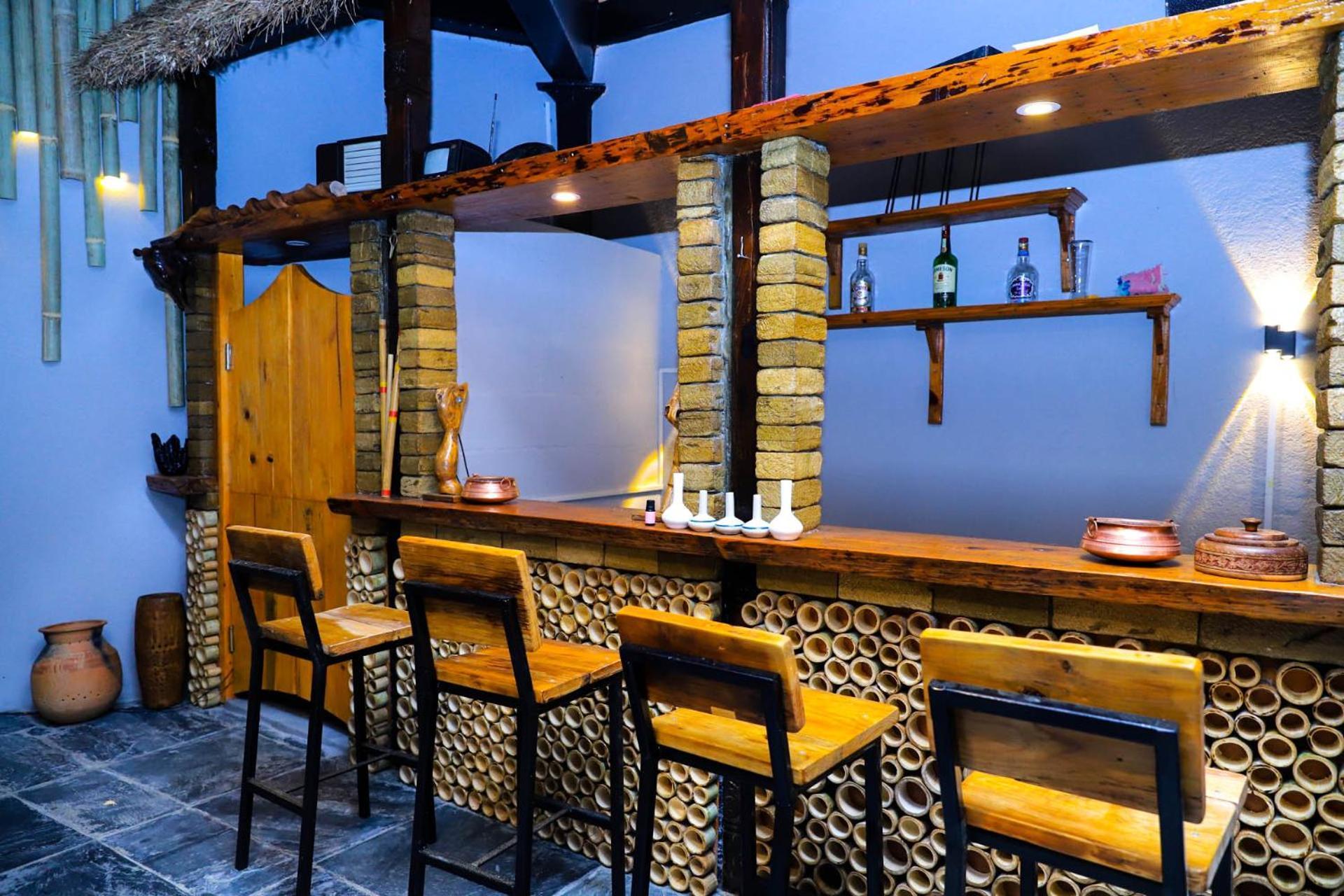 The Hideout Villa Pokhara Bagian luar foto